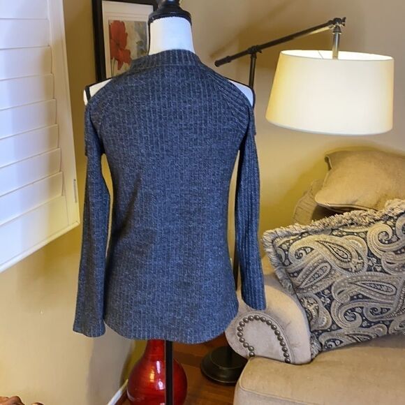 𝅺Jennyfer Cold Shoulder Long Sleeve Sweater - Picture 3 of 6